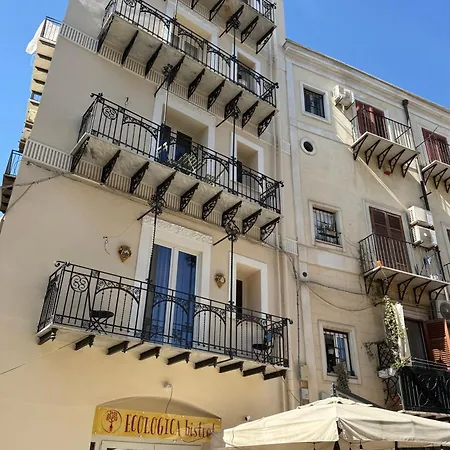 La Cala Flat *